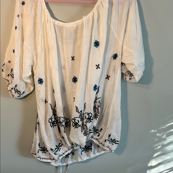 POL Women's Cream Blouse with Black and Blue Embroidery - Picture 5 of 7